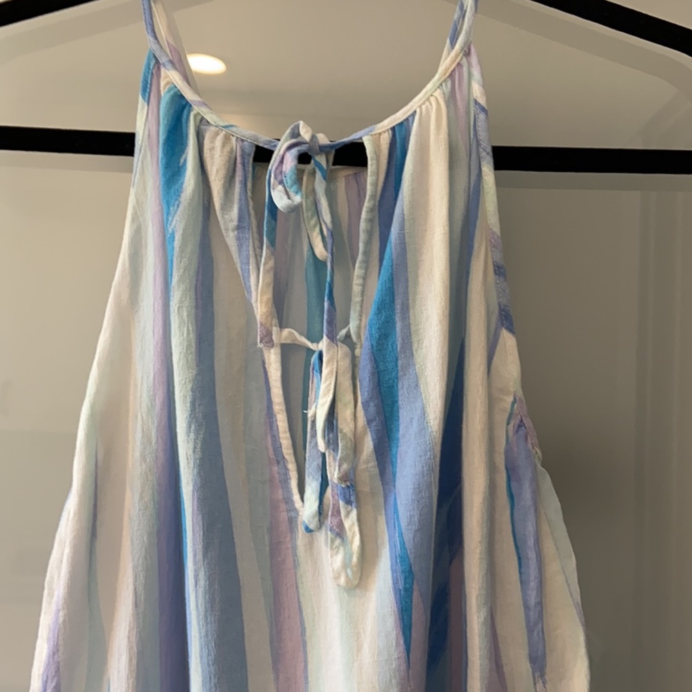 Gap Halter Top - Picture 2 of 2
